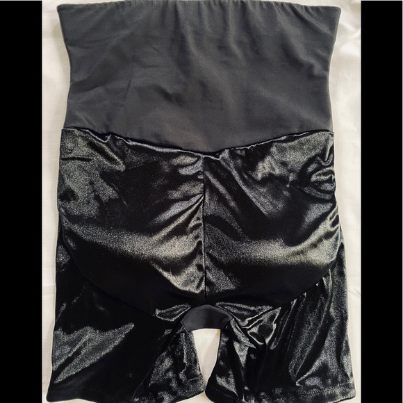 Va Bien High-Waisted Padded Shape Wear Shorts - Picture 4 of 4